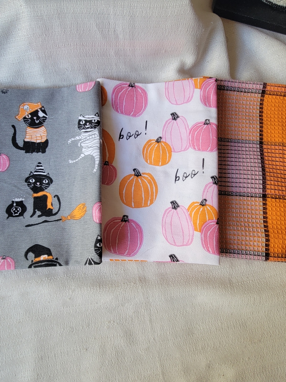 Tag Halloween Trio of Kitchen Towels - Your Choice
